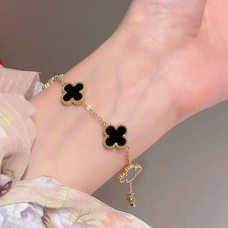 QXT-134 Clover Bracelet – Premium Stainless Steel Elegant Fashion Bracelet