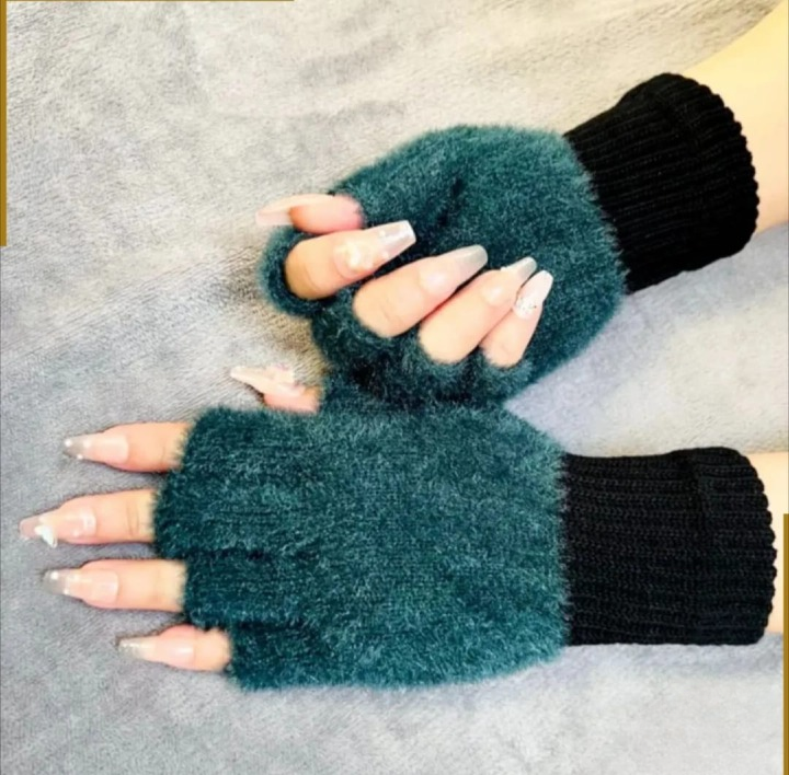 Winter Half Finger Plush Gloves for Women – Warm Fingerless Velvet Gloves (1 Pair | Random Color)