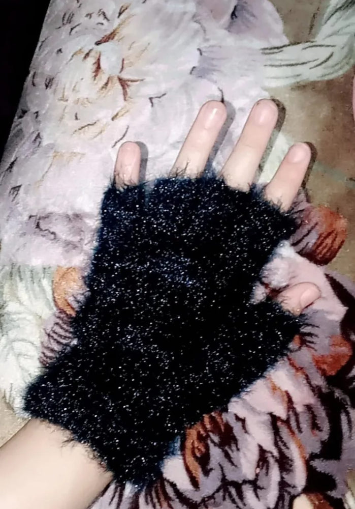 Winter Half Finger Plush Gloves for Women – Warm Fingerless Velvet Gloves (1 Pair | Random Color)